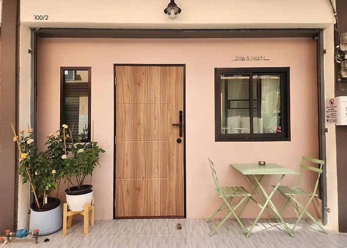 3-story House, 2-bedroom Near Bts And Sathorn Pier, Daisy And Rocco's 펜션 *
