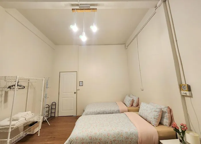 펜션 3-story House, 2-bedroom Near Bts And Sathorn Pier, Daisy And Rocco's *