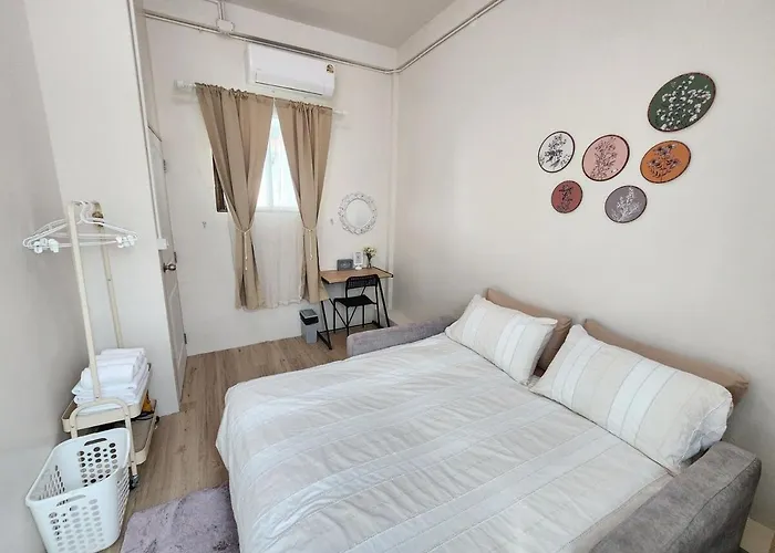 3-story House, 2-bedroom Near Bts And Sathorn Pier, Daisy And Rocco's 펜션 *