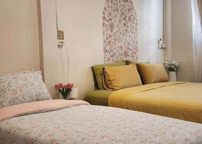 3-story House, 2-bedroom Near Bts And Sathorn Pier, Daisy And Rocco's 펜션 *