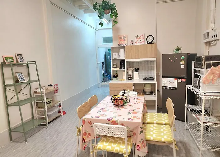펜션 3-story House, 2-bedroom Near Bts And Sathorn Pier, Daisy And Rocco's *