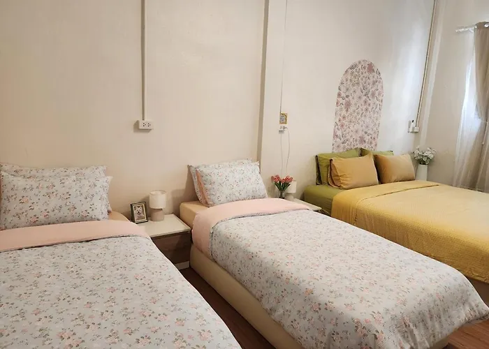 펜션 3-story House, 2-bedroom Near Bts And Sathorn Pier, Daisy And Rocco's
