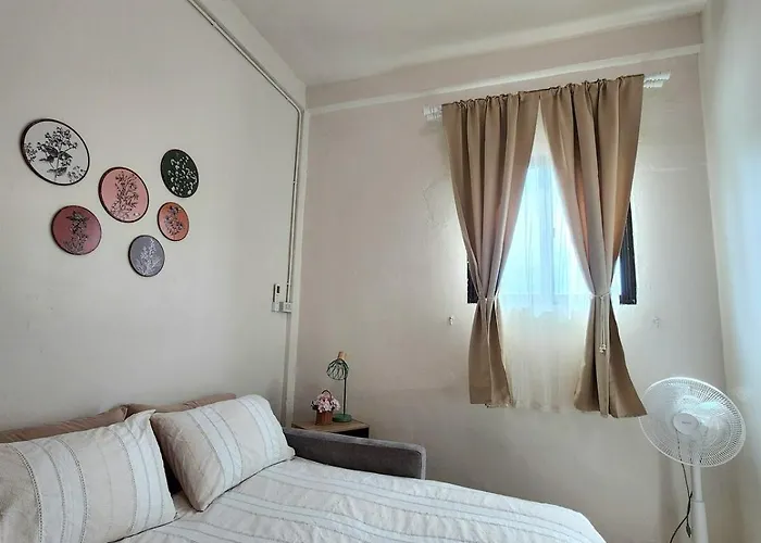 3-story House, 2-bedroom Near Bts And Sathorn Pier, Daisy And Rocco's *