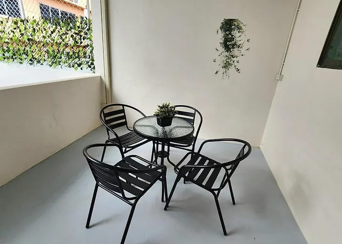 3-story House, 2-bedroom Near Bts And Sathorn Pier, Daisy And Rocco's * 방콕