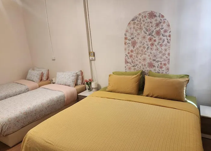 펜션 3-story House, 2-bedroom Near Bts And Sathorn Pier, Daisy And Rocco's