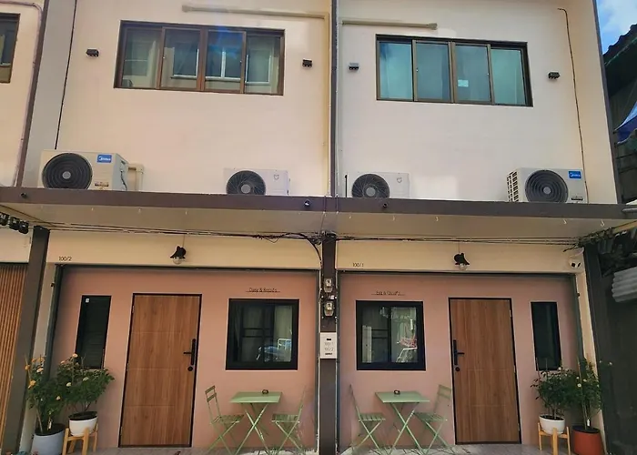 펜션 3-story House, 2-bedroom Near Bts And Sathorn Pier, Daisy And Rocco's